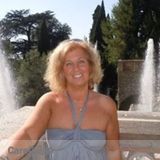 Qualified and Dependable Pet Sitter-Available Immediately. Flexible Hours-Highly Qualified!