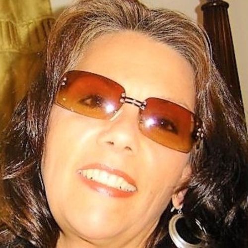 House Sitter Provider Angela W's Profile Picture