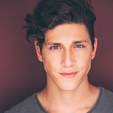 University of Michigan theatre grad would love help to help you! - House Sitter in Manhattan, New York