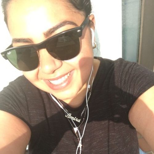 Canadian Nanny Provider Amira Gomes's Profile Picture