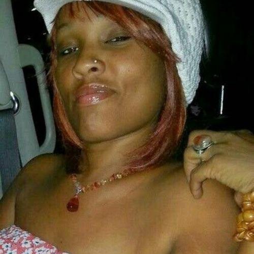 House Sitter Provider April G's Profile Picture