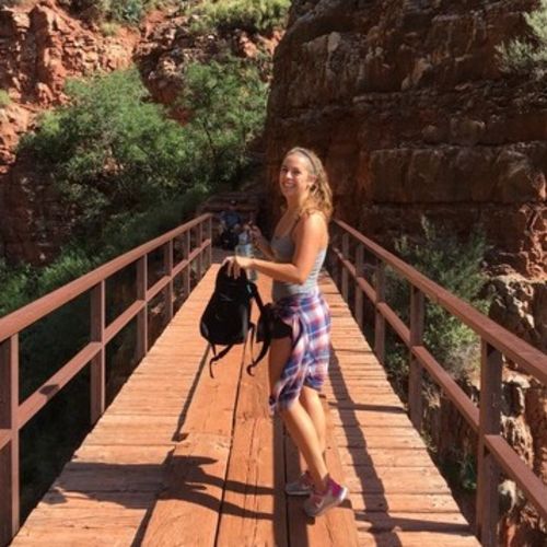 House Sitter Provider Kelsey V's Profile Picture