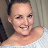 Well-Trained Dependable House Cleaner For Family Living In Kansas City