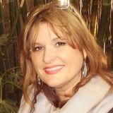 Knowledgeable House and Plant Sitter for Your Home