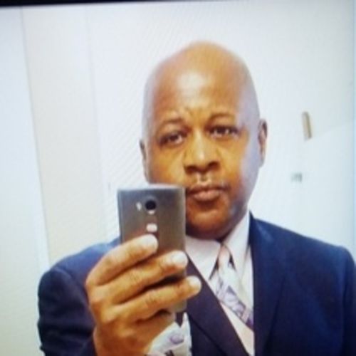 Housekeeper Provider Hosea Gathings's Profile Picture