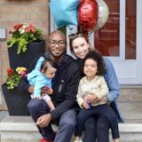 Famille francophone sympathique la recherche d'une nounou extraordinaire!