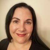 Hello, My name is Dee. I offer professional house sitting services for Bloomingdale and surrounding suburbs. Thank you!