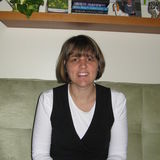 Experienced nanny for morning to babysit/clean for only mornings..8:30-12:30 2/week