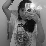 Im a 19 year girl from Moreno Valley CA, Im very good with kids and pets