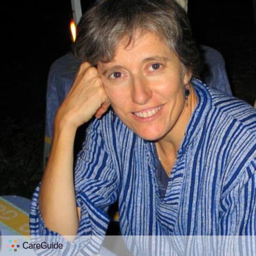 Writer Provider Elenie O's Profile Picture