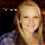 Military wife, looking to babysit
