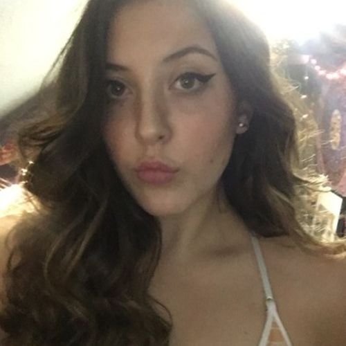 Housekeeper Provider Hope Lawrence's Profile Picture