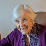 Searching for an experienced senior caregiver near Albertville, Minnesota