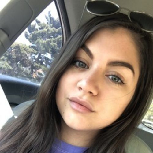 House Sitter Provider Jaycie M's Profile Picture