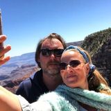 Palm Springs Housesitter Available For Being Hired in California