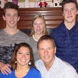 Loving wife and mother of 3 teenagers, 2 dogs and 2 cats, new to the area, speaks English and French.
