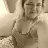 Single mom with time to spare. 14+ years experience, I get it done