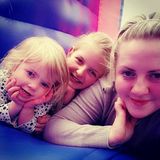 Looking for some late evening weekday/ weekend babysitting hours :)
