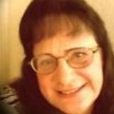 Mature experienced nanny loves children