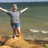 College Student Interested in Pet Sitting Precious Animals!