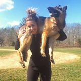 Young energetic female babysitter working in Apex, NC!