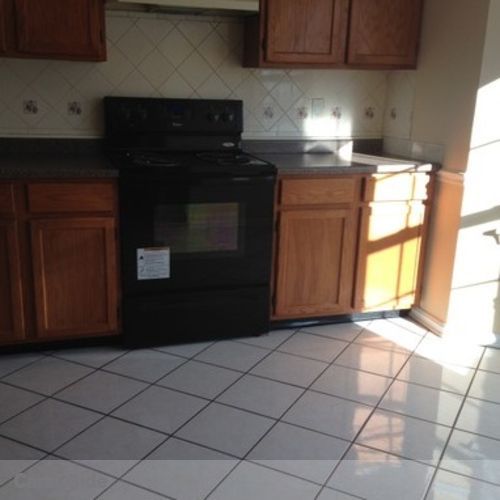 Housekeeper Provider Leslie poron Noguera's Profile Picture