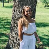 Available: Passionate Sitter in Clarksville