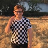 Im Elijah and I want to walk your dog for you :)