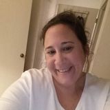 Pet sitter looking to walk your pet.
