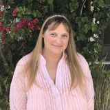 El Segundo House and Plant Sitter Looking For Being Hired in California