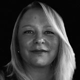Responsible, Fun, Caring and Creative single mom looking for an amazing family to work with!