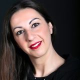 Skilled babysitter, Nanny, dance Teacher , 5 languages speaking