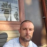 Skillful Petsitter in Los Angeles, California who loves furry friends. Since i was young dogs have been part of my life.