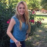 Im Alejandrina, what I offer is take care your childrens, meal preparations and cleanning the house with responsability