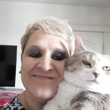 If you want to have your pet cuddled and loved by a lady who adores animals then I am your gal also am a fellow animal love