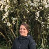 I'm a holistic gardener that wants to help you connect to nature by caring for your garden and making it a beautiful space.