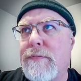Experienced video producer, editor, and motion graphics designer looking to collaborate and create cool projects.