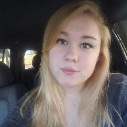 Elder Care Provider Mackenzie R's Profile Picture
