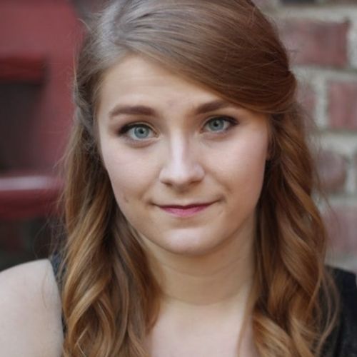 Pet Care Job Aliya R's Profile Picture